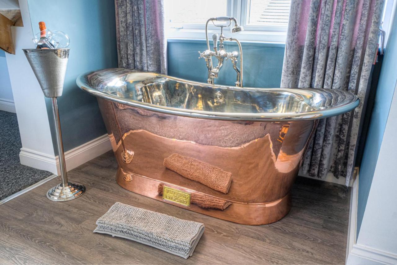 The Rockpool - Private Hot Tub And Sea Views Villa แอมเบิล ภายนอก รูปภาพ